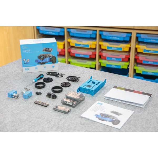 Фото - Інтерактивний робот Makeblock mBot2 (P1010132)
