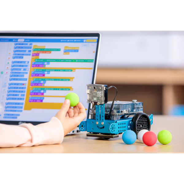 Фото - Інтерактивний робот Makeblock mBot2 (P1010132)