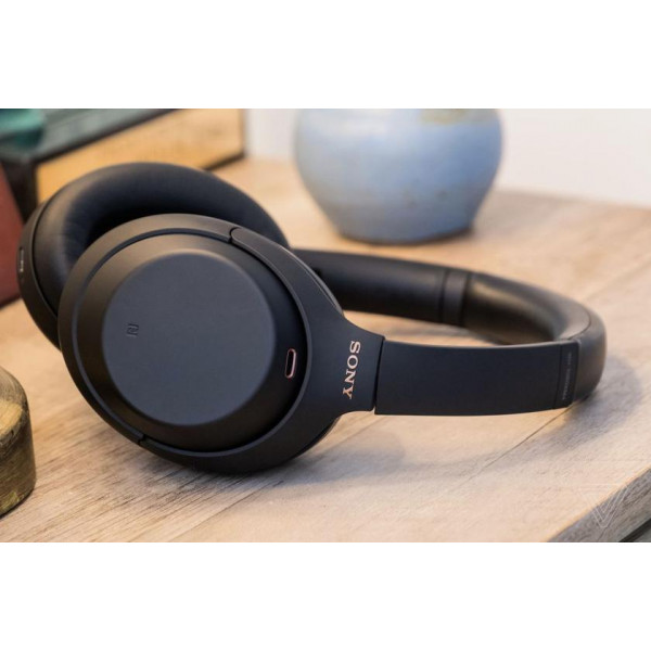 Фото - Наушники полноразмерные беспроводные Sony WH-1000XM4 Black (WH1000XM4B.E)
