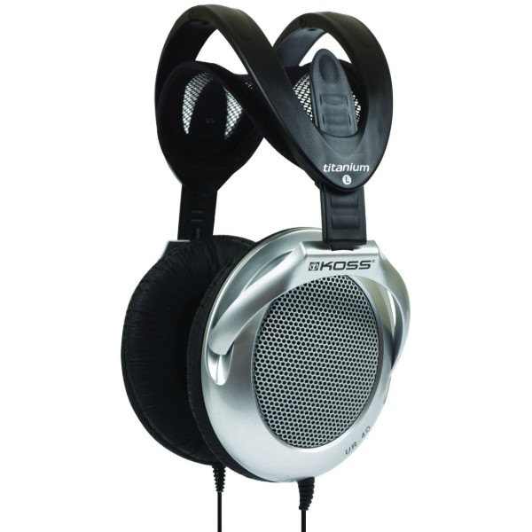Фото - Наушники полноразмерные проводные Koss UR40 Silver Фото - Наушники полноразмерные проводные Koss UR40 Silver