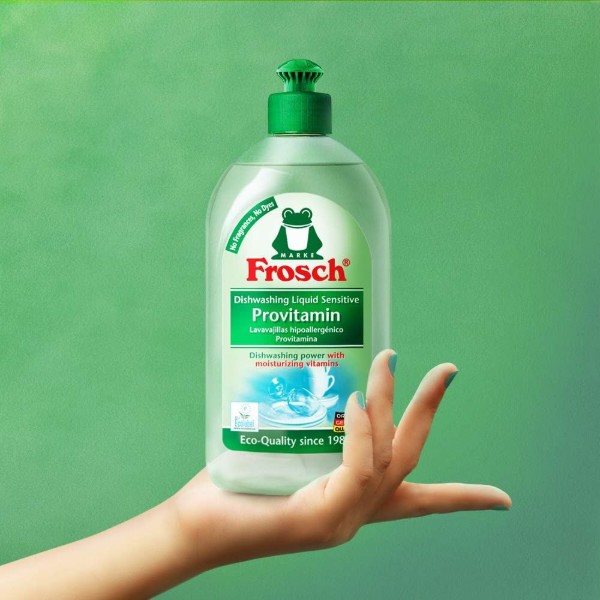 Фото - Средство для ручного мытья посуды Frosch Бальзам-концентратд/чувст.кожи 500 мл