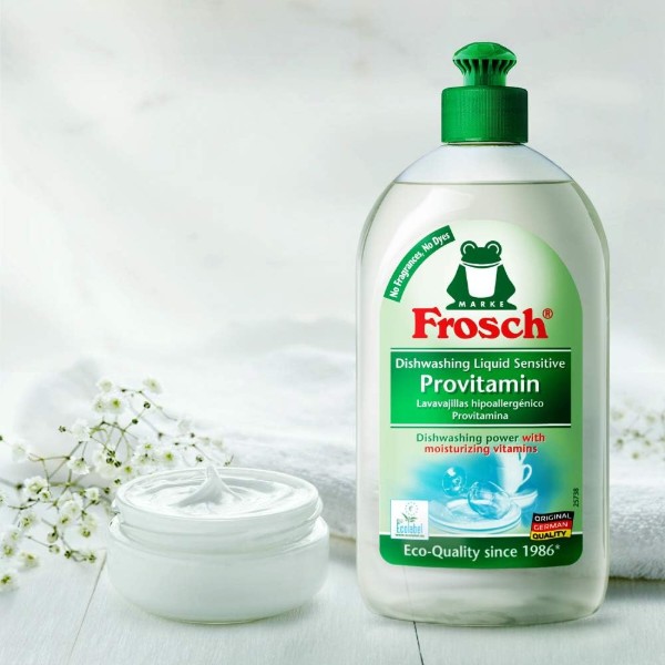 Фото - Средство для ручного мытья посуды Frosch Бальзам-концентратд/чувст.кожи 500 мл