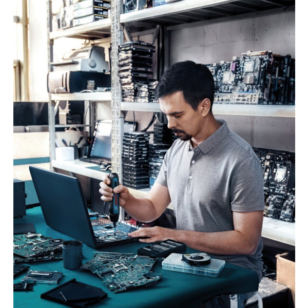 Фото - Акумуляторна викрутка Bosch GO 2 (0.601.9H2.103)