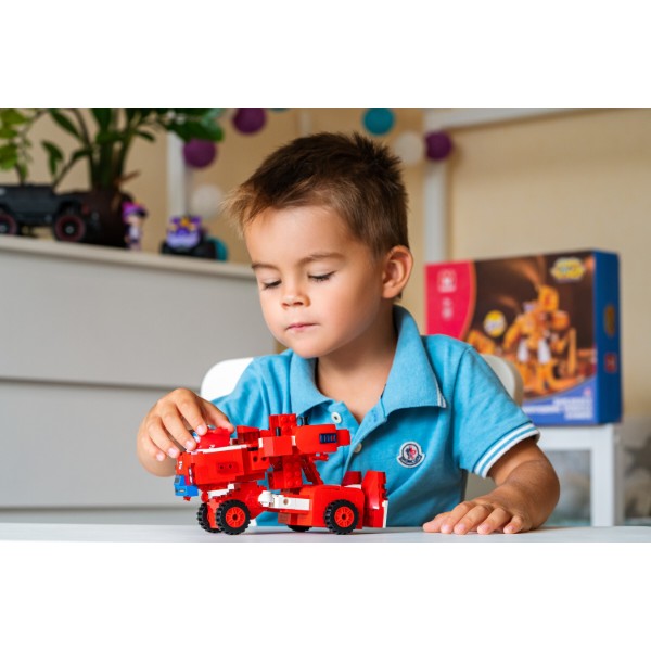 Фото - Пластиковый конструктор Super Wings Small Blocks 2-in-1 Buildable Transforming Vehicle Jett Джетт (EU385005)