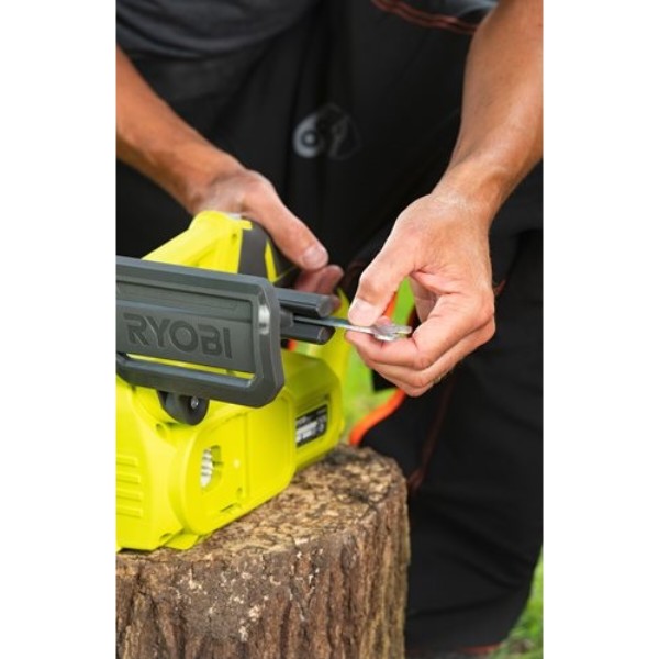 Фото - Цепная пила Ryobi ONE+ RY18CS20A-0 (без АКБ и ЗУ)