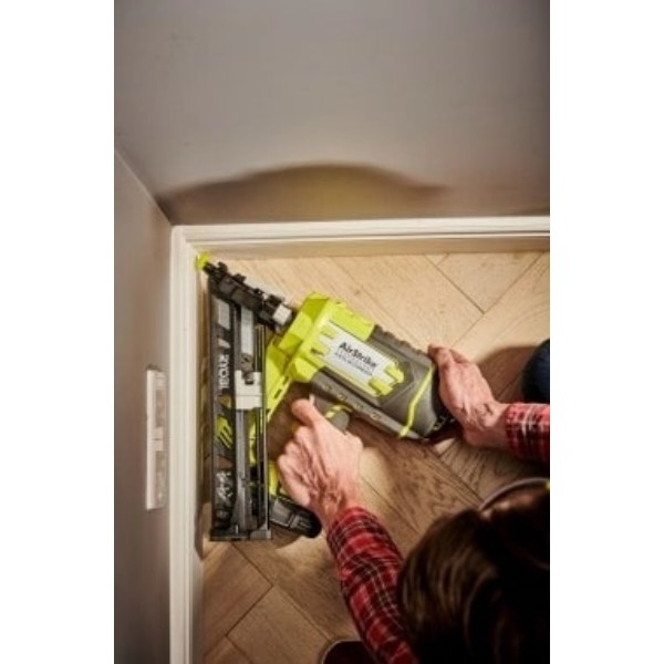 Фото - Цвяхозабивач Ryobi ONE+ R15GN18-0 без АКБ та ЗП (5133005297)
