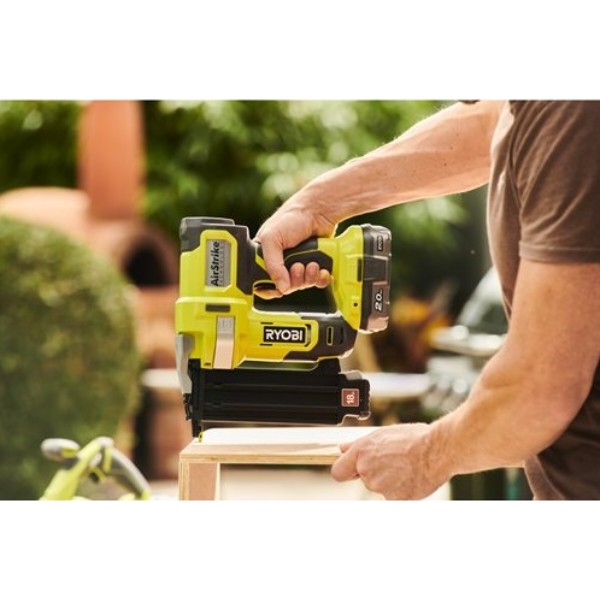 Фото - Гвоздезабиватель Ryobi ONE+ R18GN18-0