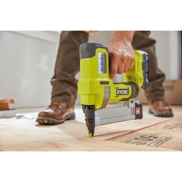 Фото - Гвоздезабиватель Ryobi ONE+ R18GN18-0