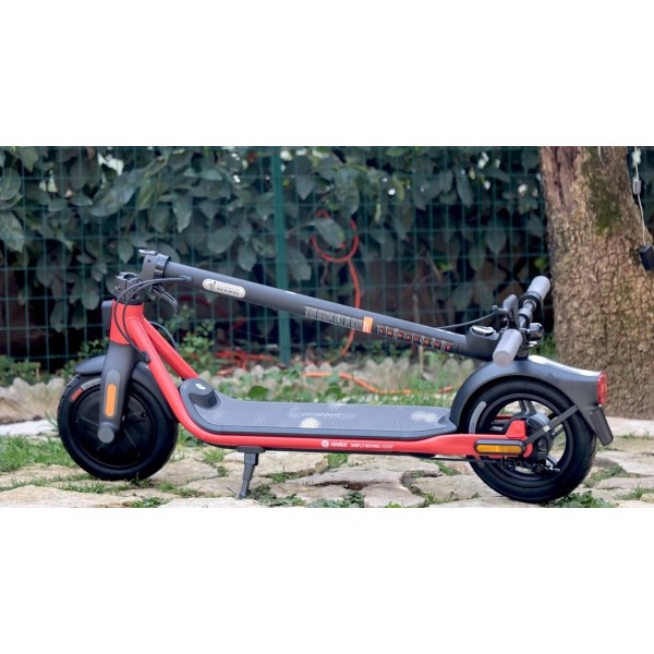 Фото - Електросамокат Segway Ninebot D38E Black/Red