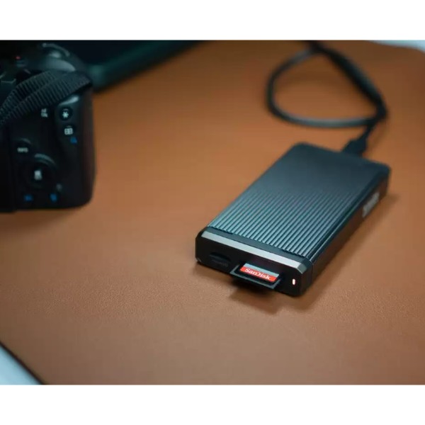 Фото - Карта памяти SanDisk 128GB C10 UHS-I U3 R180 (SDSDXVA-128G-GNCIN)