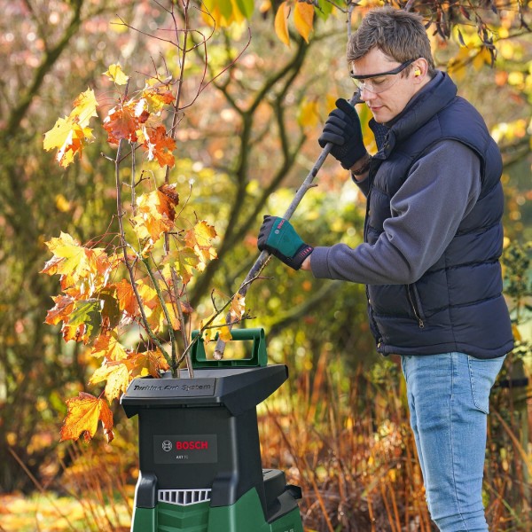 Фото - Измельчитель садовый Bosch AXT 25 TC (0.600.803.30C)