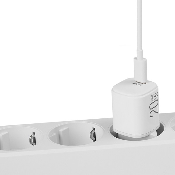 Фото - Сетевое зарядное устройство Brevia ePowerGaN PD20W USB-C (44020GCW)