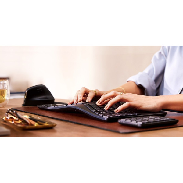Фото - Клавиатура беспроводная HP 960 BLK Ergonomic split-zone, 112key, BT, EN/UK Black (7E755AA)