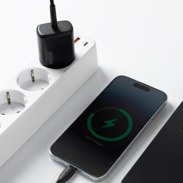 Фото - Мережевий зарядний пристрій Proove Silicone Power 2 20W (Type-C) + Cable Type-C to Lightning (1m) black (WCSP22010001)