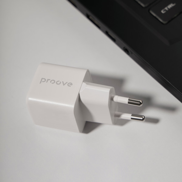 Фото - Сетевое зарядное устройство Proove Pocket GaN 25W (Type-C) white (WCPG25010202)