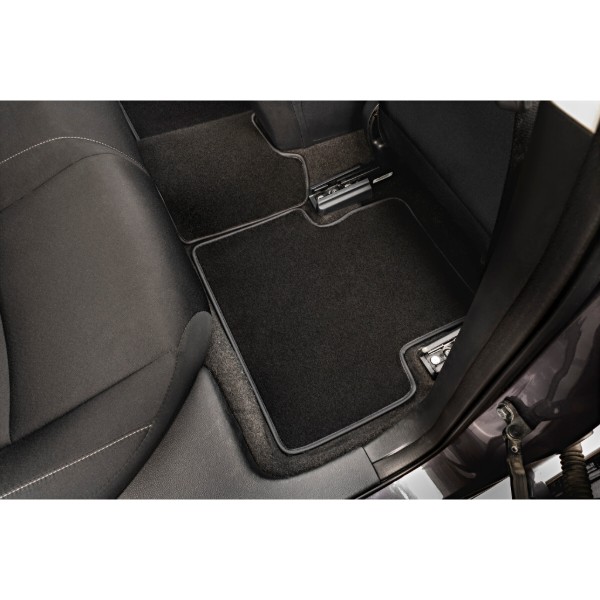 Фото - Коврики ворсовые в салон авто EVAtech Premium для Alfa Romeo 156 (932) 1997-2007 1 поколение Sedan EU черный кант AR12956CV5OU4VPB