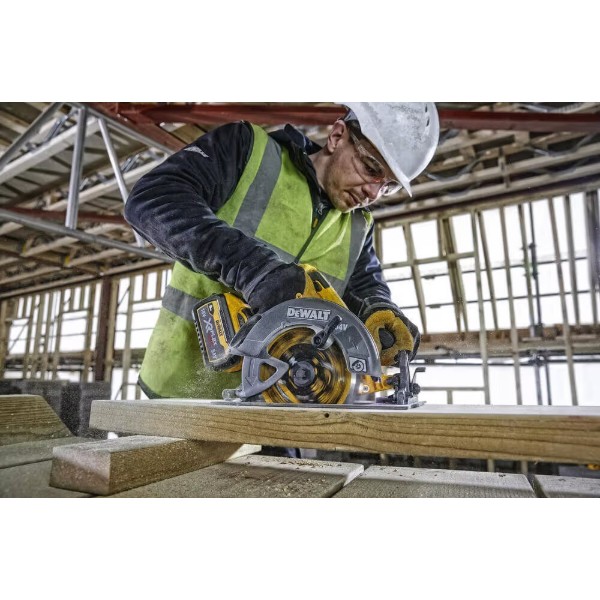Фото - Пила дисковая DeWALT 54В XR FLEXVOLT Li-lon (DCS578NT)