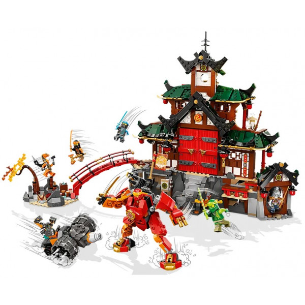 Фото - Конструктор LEGO Ninjago Храм-додзьо ніндзя (71767)