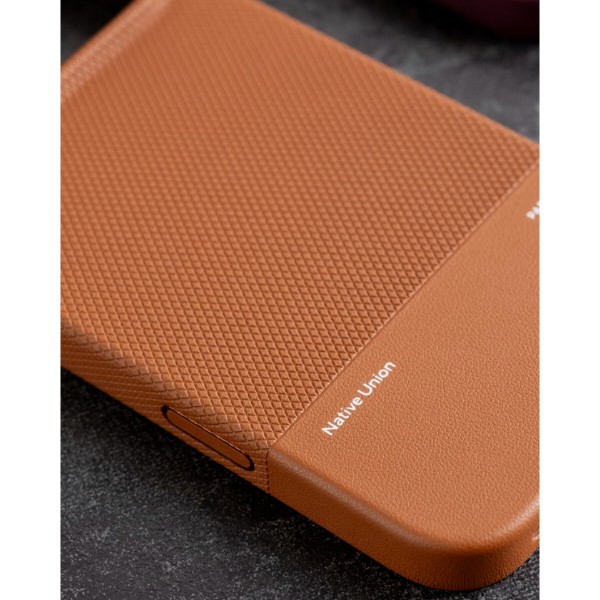 Фото - Чехол для смартфона Native Union (RE) Classic Case Tan for iPhone 18 Pro/17 Pro (RECLA-TAN-NP26P)