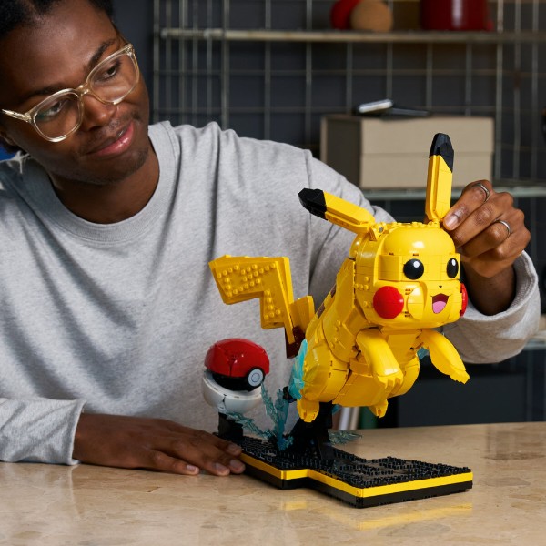Фото - Конструктор LEGO Pokémon Пикачу и покебол (72152)