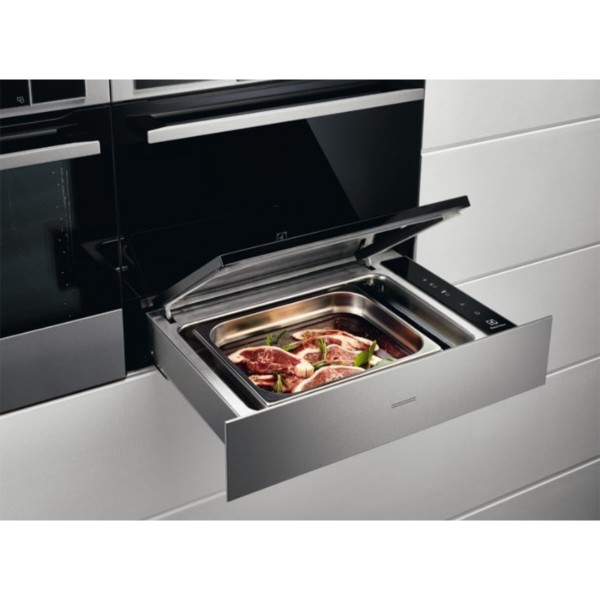 Фото - Вакууматор встраиваемый Electrolux EVD14900OX