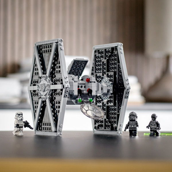 Фото - Конструктор LEGO Star Wars Імперський винищувач TIE (75300)