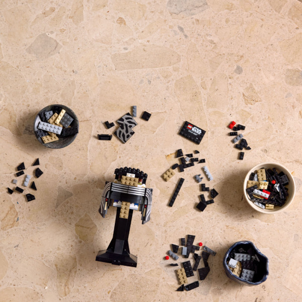 Фото - Конструктор LEGO Star Wars Шлем Кайло Рена (75415)