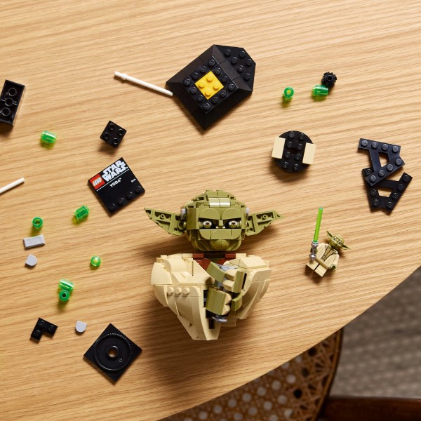 Фото - Конструктор LEGO Star Wars™ Погруддя Йоди (75438)