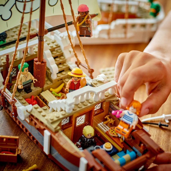 Фото - Конструктор LEGO ONE PIECE Піратський корабель «Всюдихідний Меррі» (75639)
