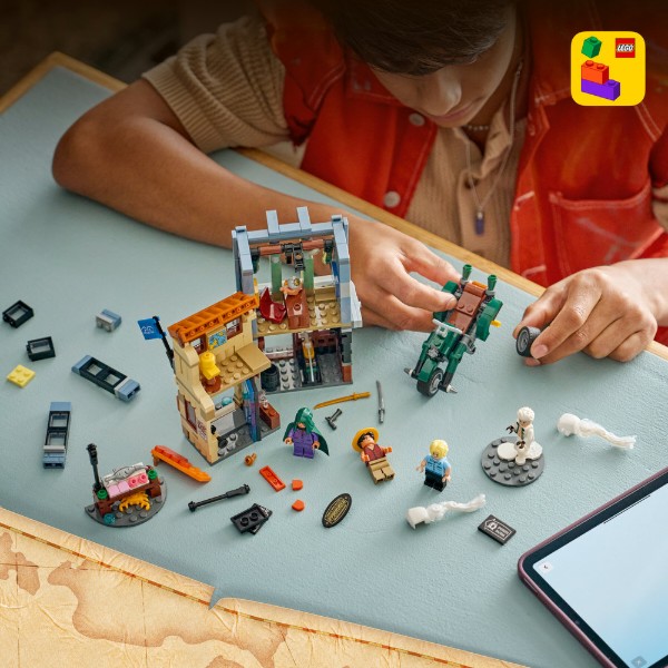 Фото - Конструктор LEGO ONE PIECE Схватка с капитаном Смокером (75642)