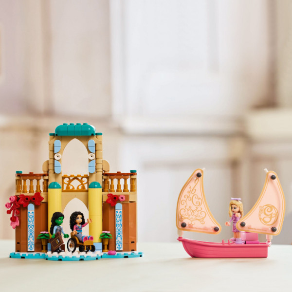 Фото - Конструктор LEGO Wicked Ґлінда, Ельфаба й Несароза в Університеті Шиз (75681)