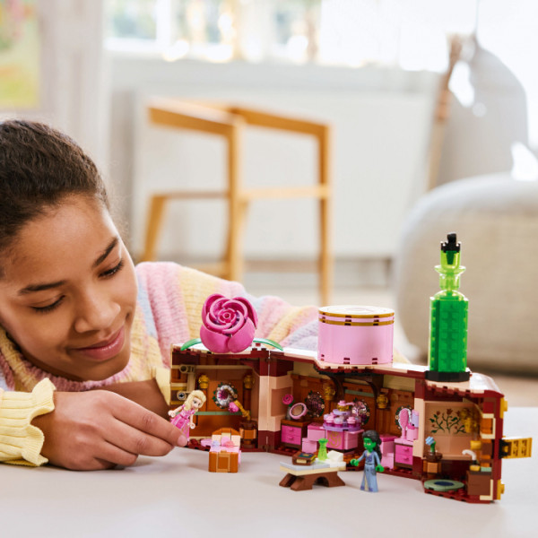 Фото - Конструктор LEGO Wicked Кімната Ґлінди й Ельфаби (75683)