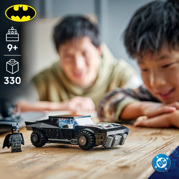 Фото - Конструктор LEGO Super Heroes Бэтмен: Бэтмобиль (76332)
