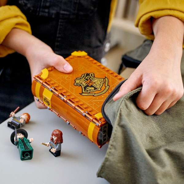 Фото - Конструктор LEGO Harry Potter В Хогвартсе урок трансфігурації (76382)