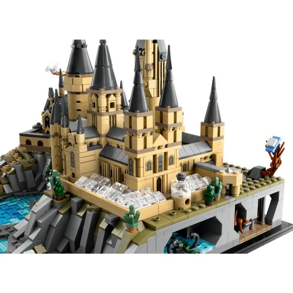 Фото - Конструктор LEGO Harry Potter™ Замок и территория Хогвартса (76419)