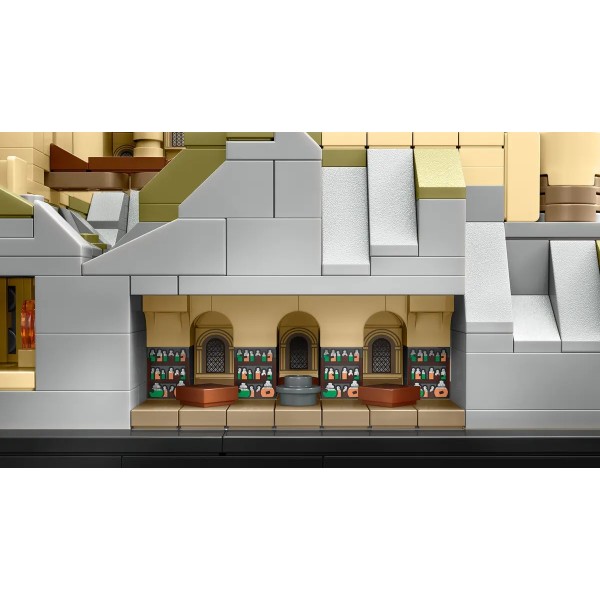 Фото - Конструктор LEGO Harry Potter™ Замок и территория Хогвартса (76419)