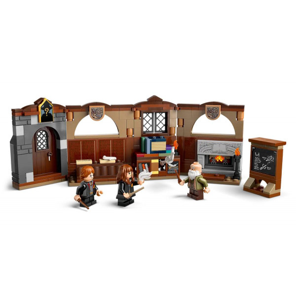 Фото - Уцінка - Конструктор LEGO Harry Potter Замок Гоґвортс™: урок чарів (76442)