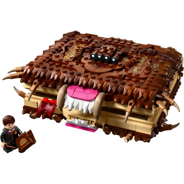 Фото - Конструктор LEGO Harry Potter Куслива Жахлива книга жахіть (76449)