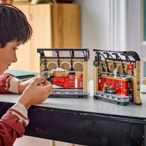 Фото - Конструктор LEGO Harry Potter Бук нук: Гоґвортський експрес (76450)