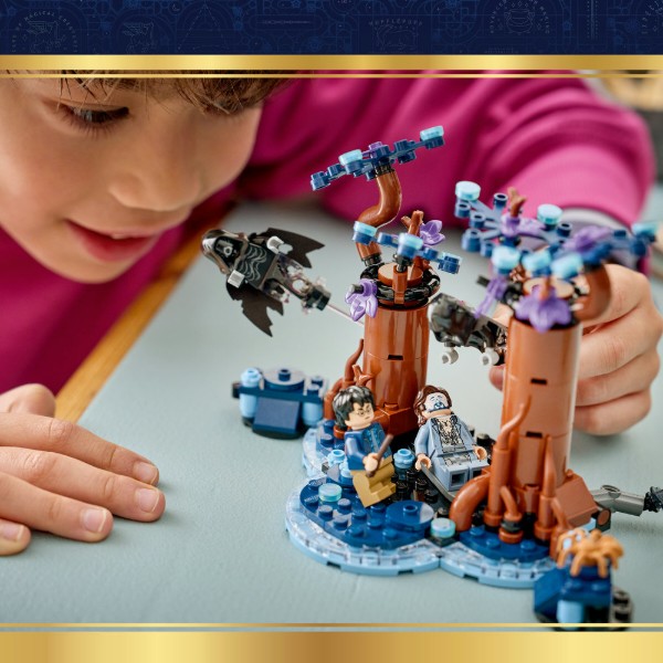 Фото - Конструктор LEGO  Harry Potter™ Заборонений ліс: Експекто патронум (76475)