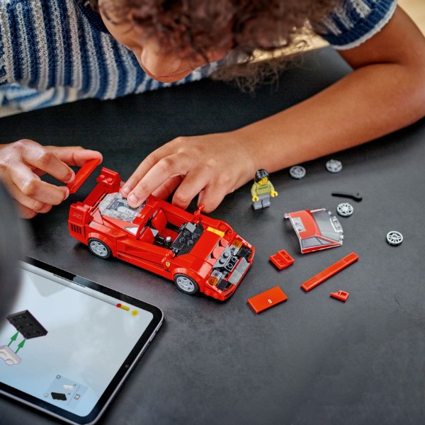 Фото - Конструктор LEGO Speed Champions Суперкар Ferrari F40 (76934)