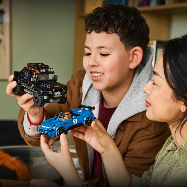 Фото - Конструктор LEGO Speed Champions Jaguar Project 7 и Land Rover Defender (77264)