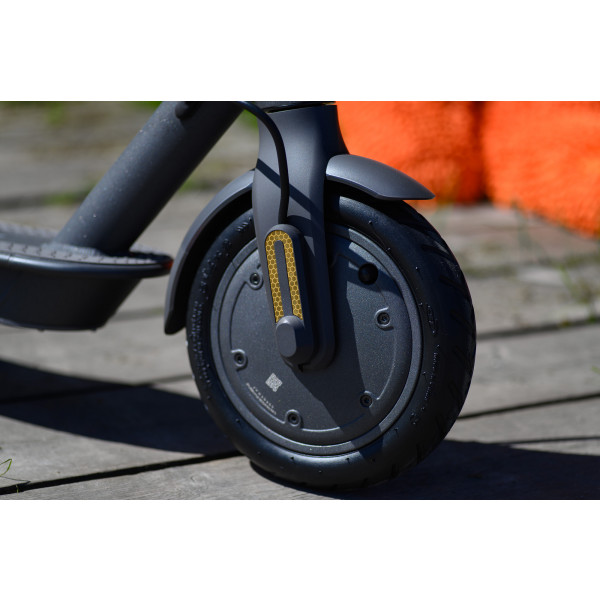 Фото - Електросамокат Xiaomi Mi Electric Scooter Essential Black (DDHBC08NEB)