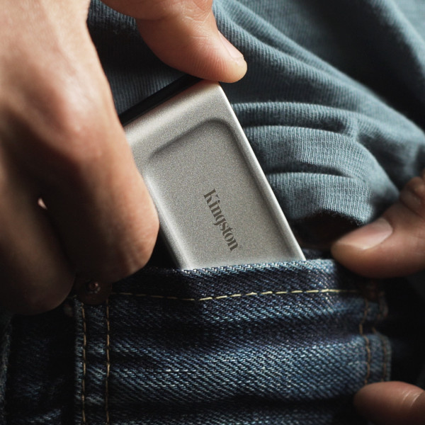 Фото - SSD-накопитель внешний Kingston XS2000 2TB USB 3.2 Type-C 2x2 IP55 3D NAND (SXS2000/2000G)