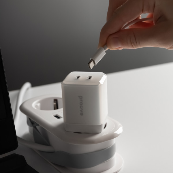 Фото - Сетевое зарядное устройство Proove Pure GaN Max 67W (Type-C + Type-C) White (WCPU67022202)