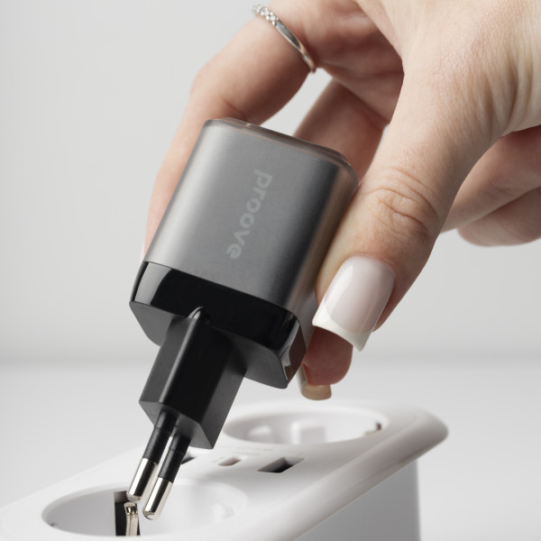 Фото - Сетевое зарядное устройство Proove Pure GaN Plus 30W Type-C + USB black (WCPU30111201)