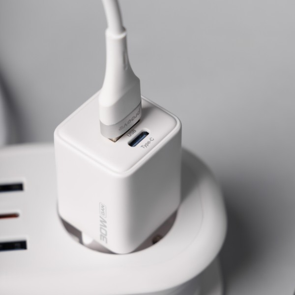 Фото - Сетевое зарядное устройство Proove Pocket GaN 30W (Type-C + USB) white (WCPG30110002)