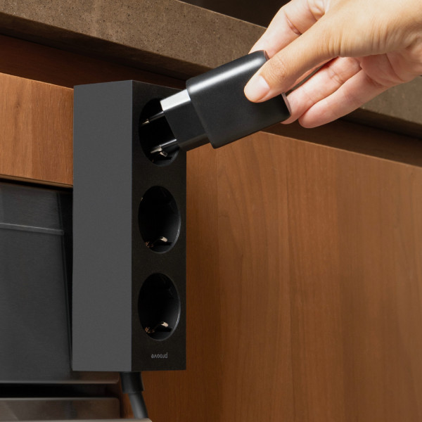 Фото - Сетевой фильтр Proove Magnet Strip (3xAC) 1.6m Black (PSMS25000001)