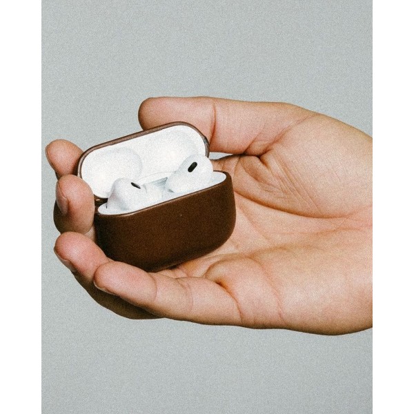 Фото - Чохол для навушників Nomad Modern Leather Case Rustic Brown Horween for Airpods Pro 3rd Gen (NM011284858)