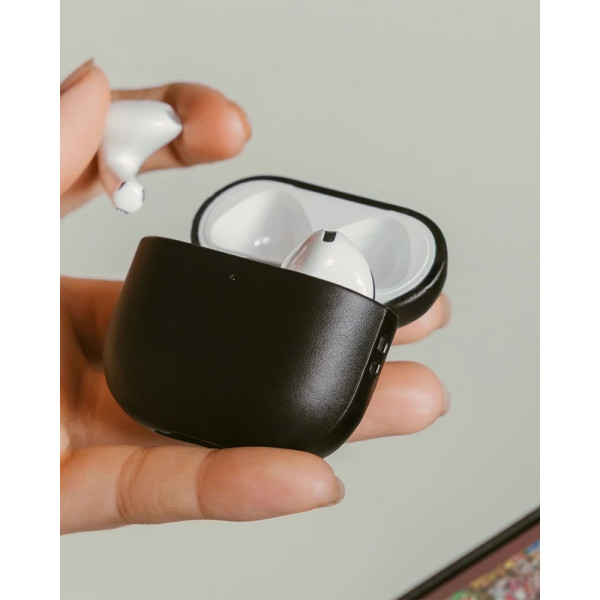 Фото - Чохол для навушників Nomad Modern Leather Case Black for Airpods 4th Gen (NM014582858)